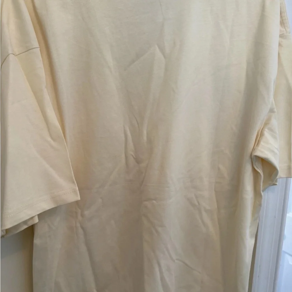 Gucci Men's Firenze 1921 Large Cream T-Shirt